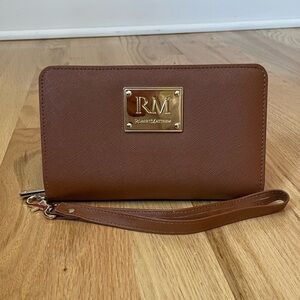 Robert Matthew Aria 24 K Gold Brown Leather Wallet Wristlet